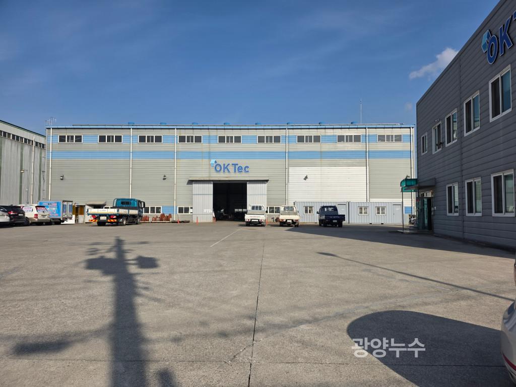 3067302113_ArebxWDg_0e765a05527a688fe9067545cb9b91284bcbe50e.jpg 이미지크게보기